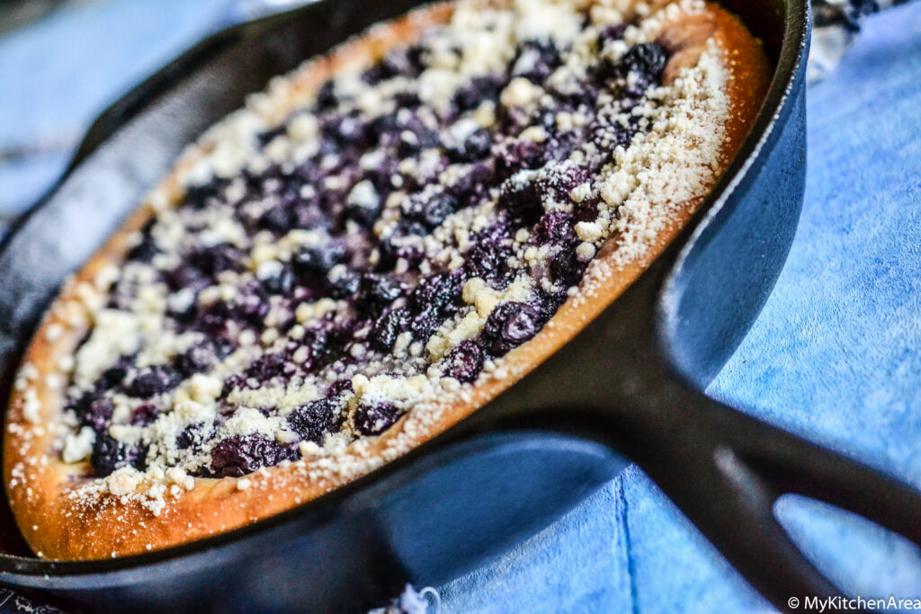 Blueberry kolach